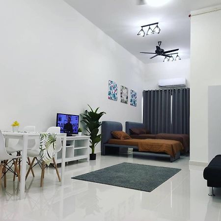 Homestay Klia Core Soho Suites 세팡 외부 사진